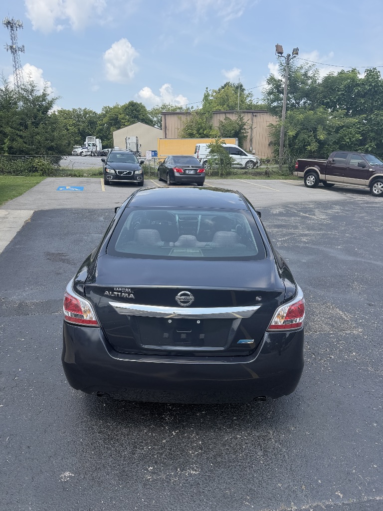 2013 Nissan Altima - $10,887