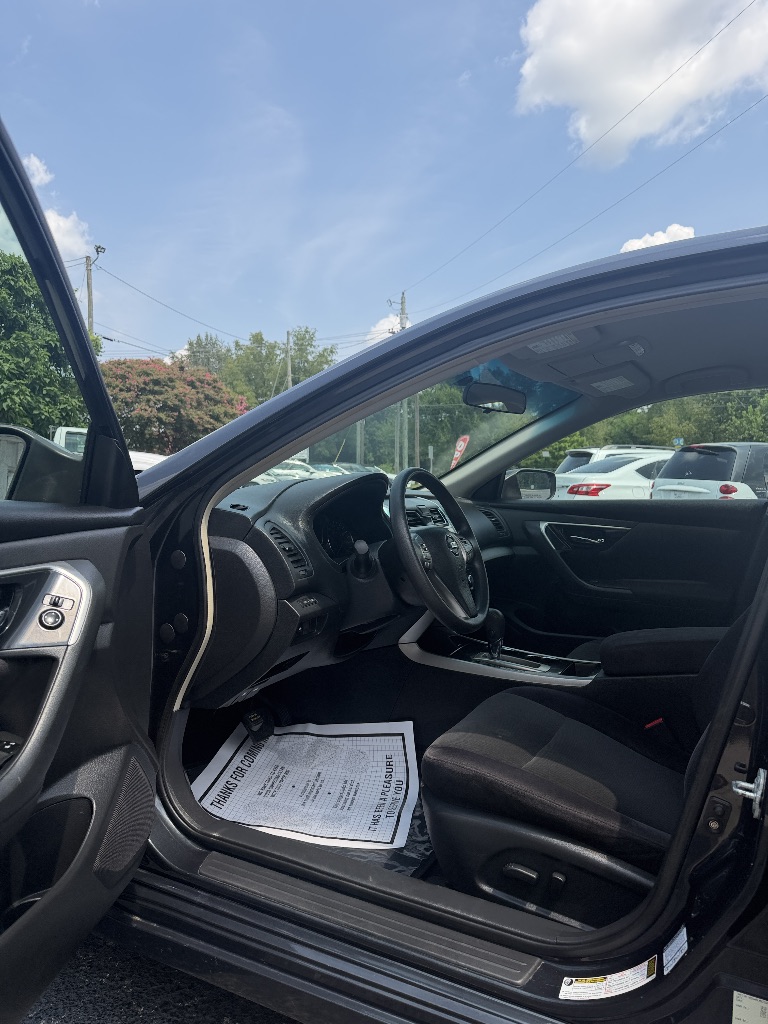 2013 Nissan Altima - $10,887