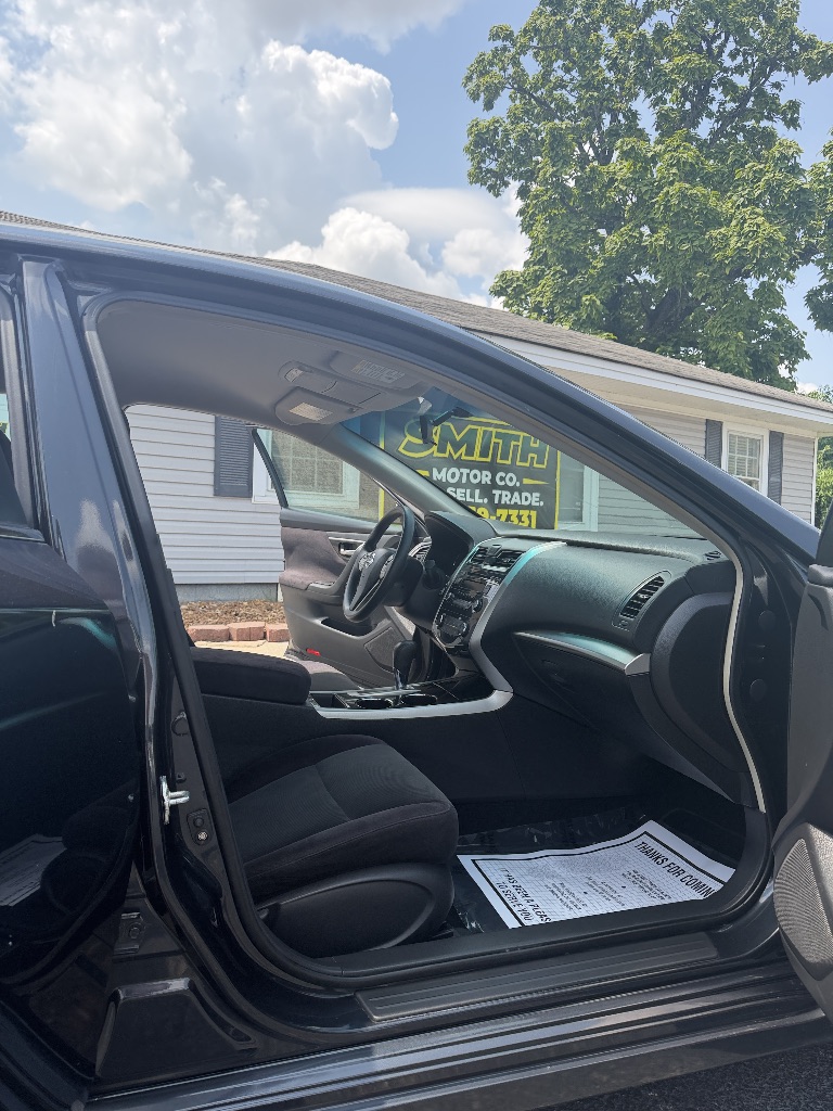 2013 Nissan Altima - $10,887