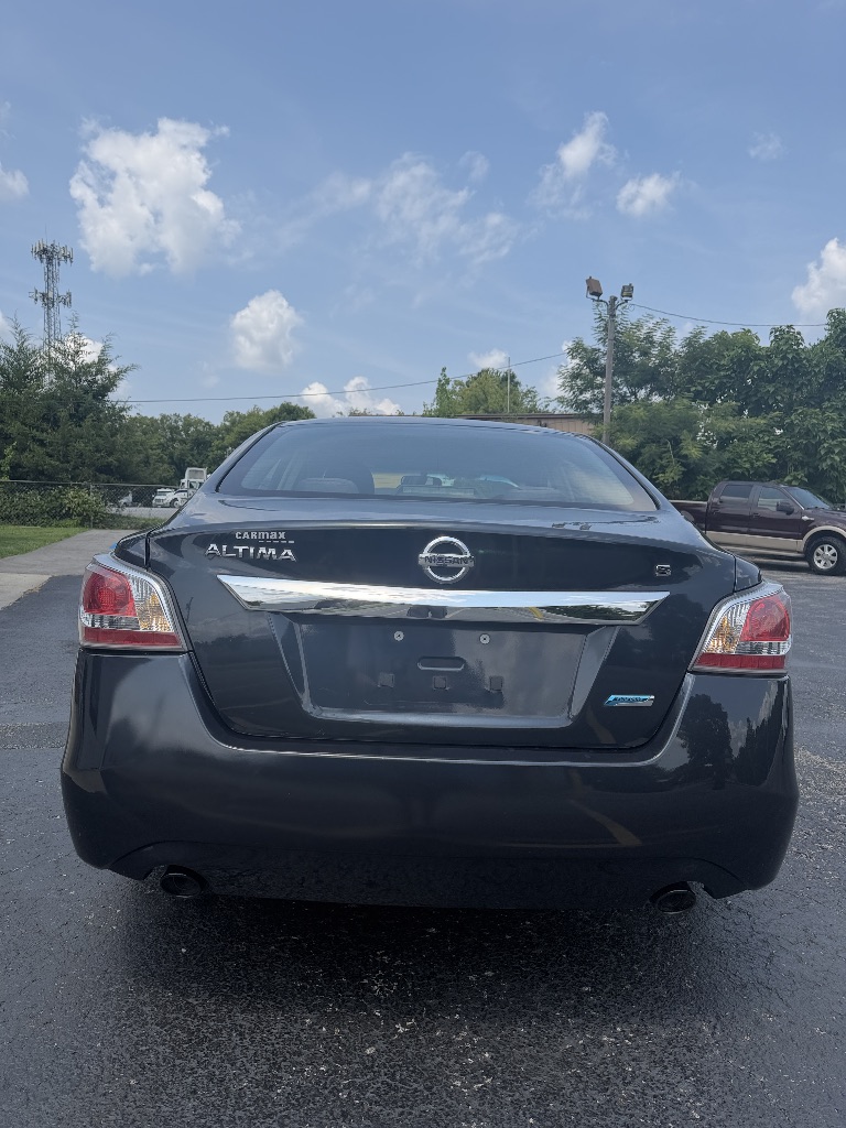 2013 Nissan Altima - $10,887