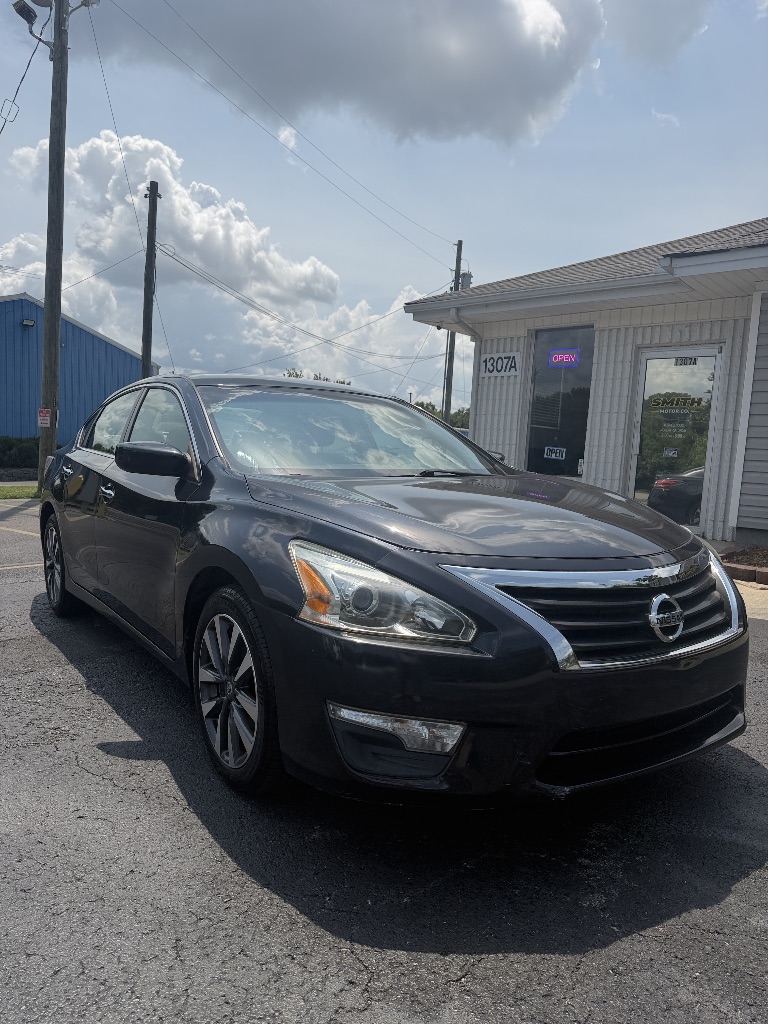 2013 Nissan Altima - $10,887