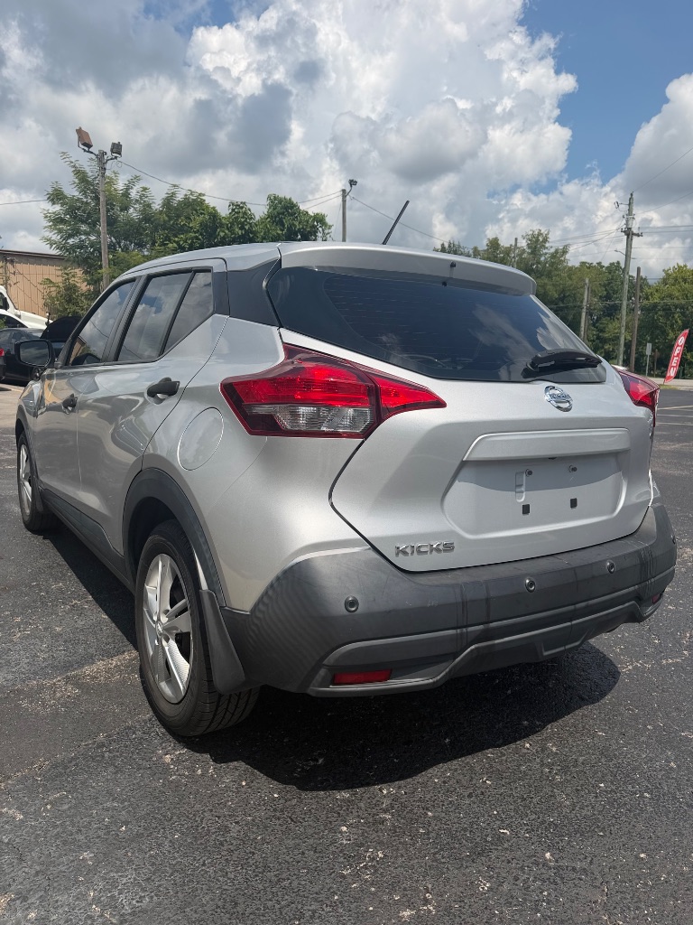 2020 Nissan Kicks - $10,000