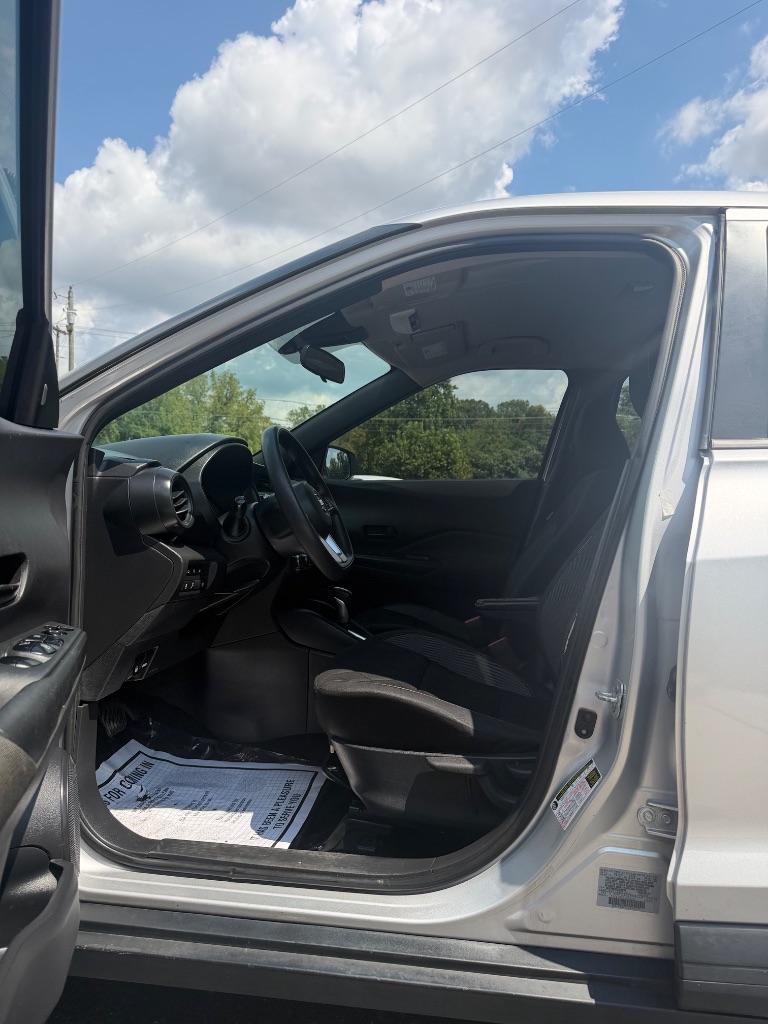 2020 Nissan Kicks - $10,000