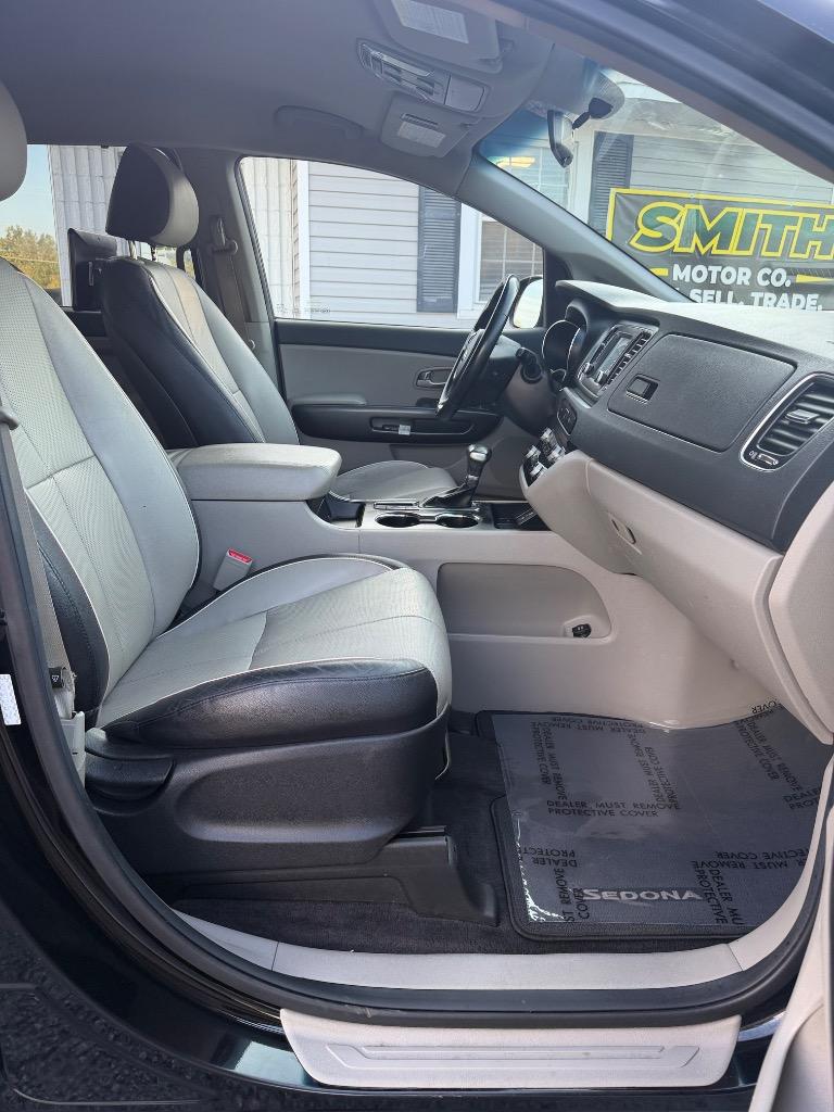 2019 Kia Sedona - $10,900