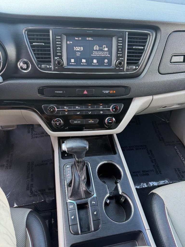 2019 Kia Sedona - $10,900