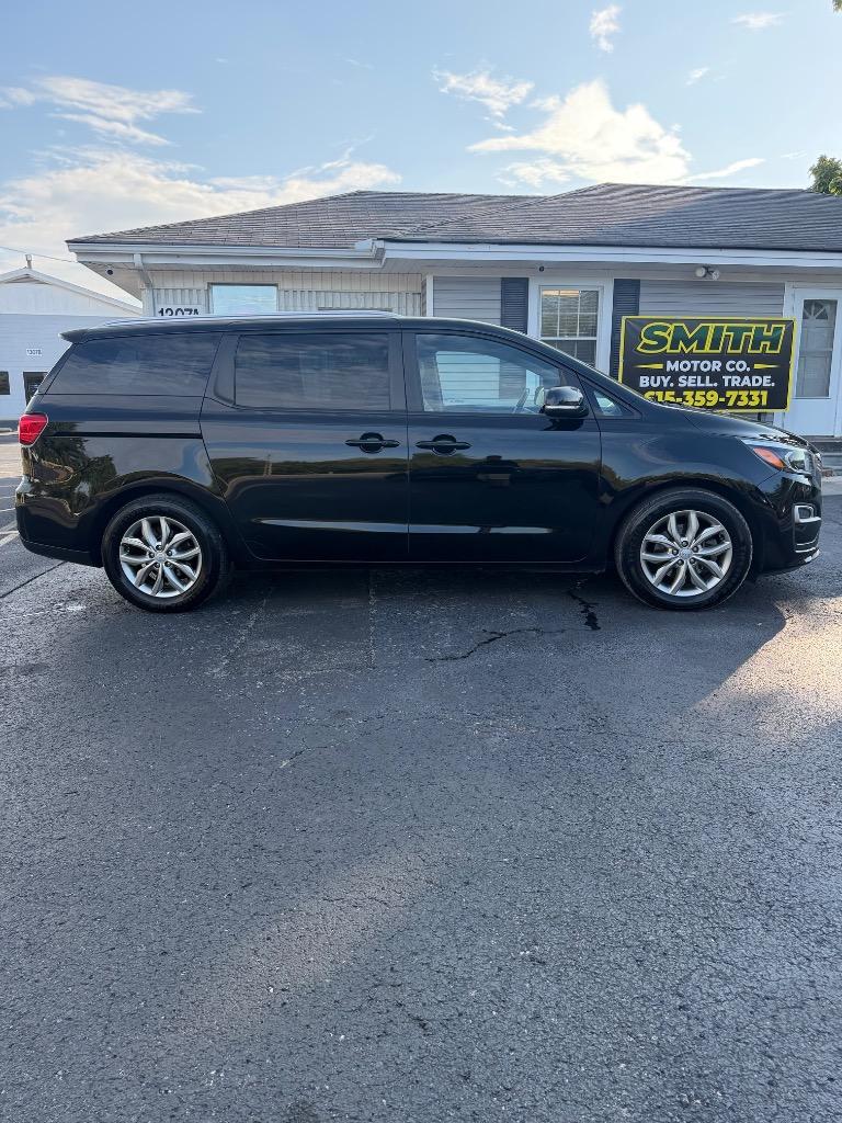 2019 Kia Sedona - $10,900