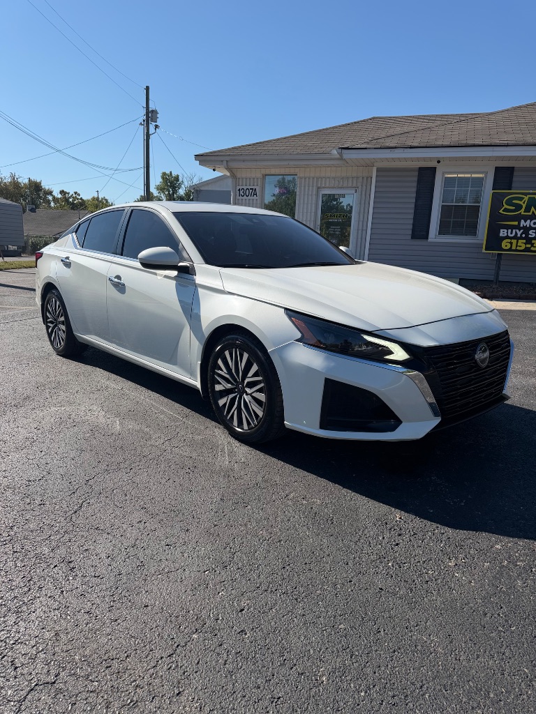 2023 Nissan Altima - $19,900
