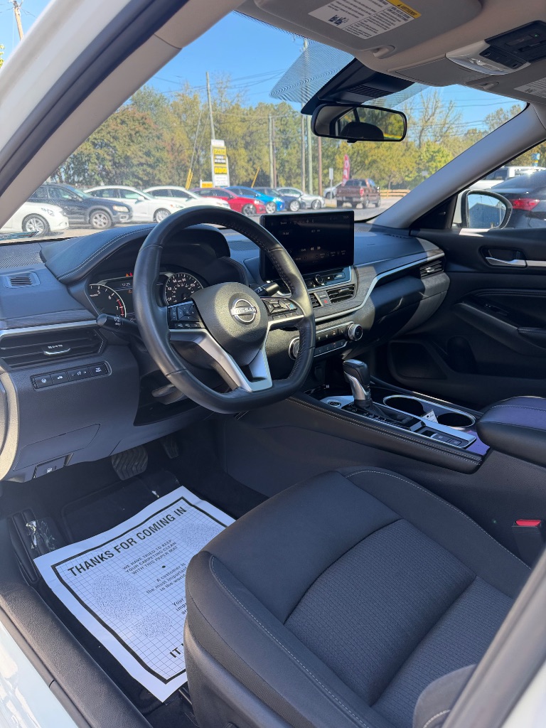 2023 Nissan Altima - $19,900