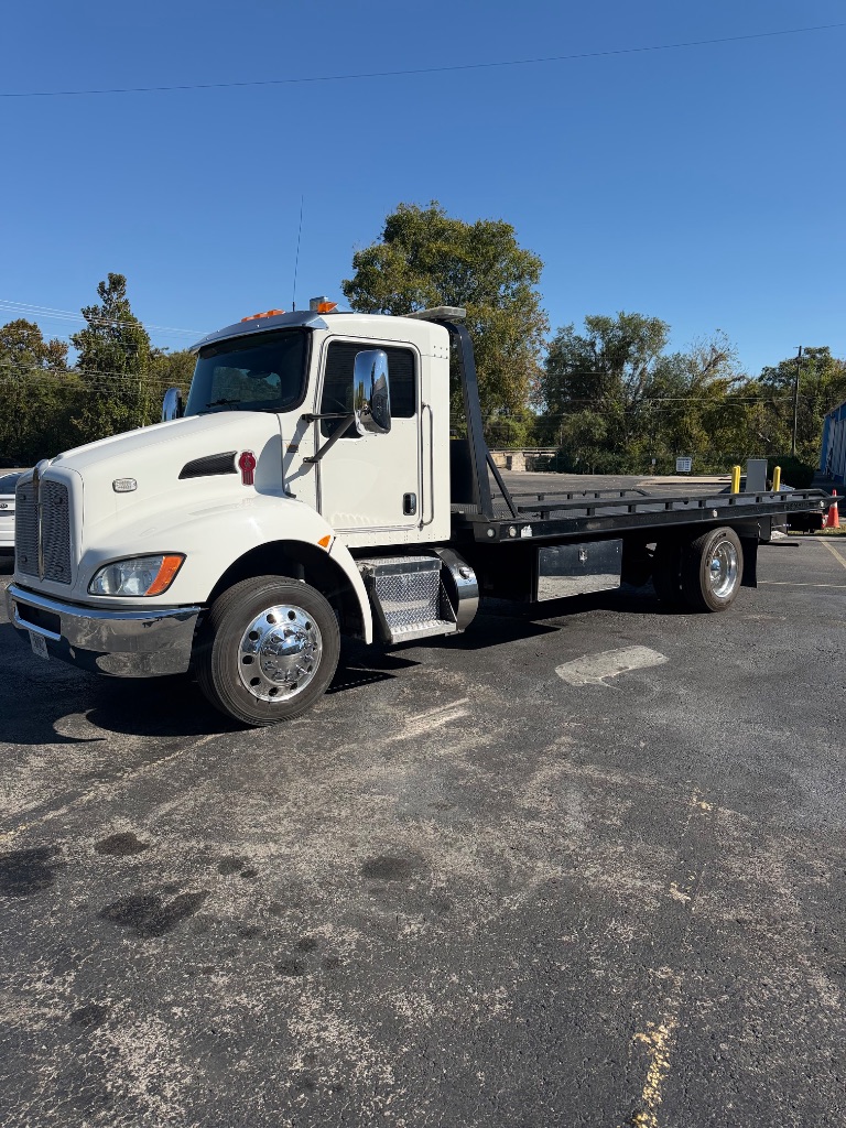 2019 Kenworth T3 Series - $69,900