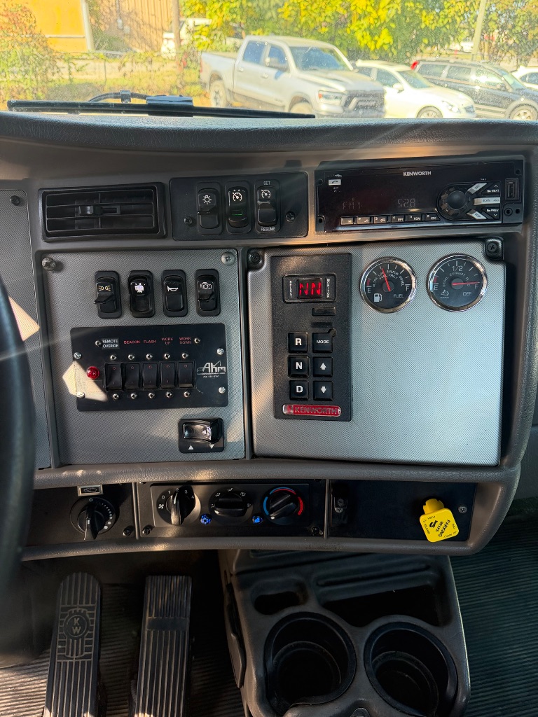 2019 Kenworth T3 Series - $69,900