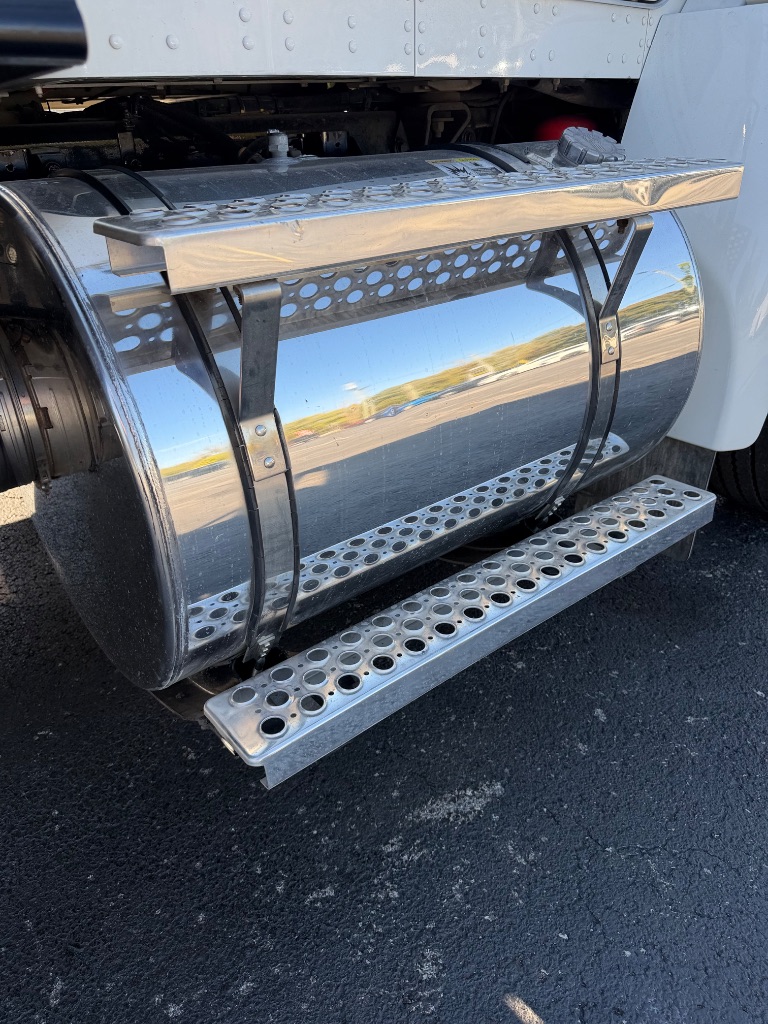 2019 Kenworth T3 Series - $69,900