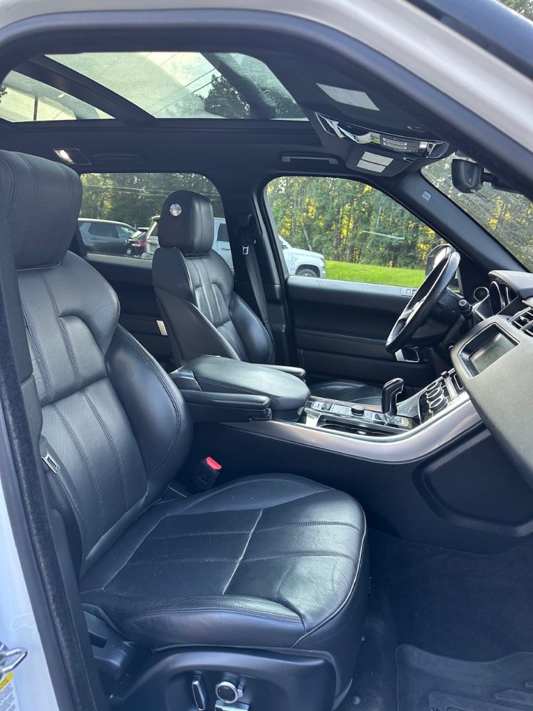 2017 Land Rover Range Rover Sport - $15,000