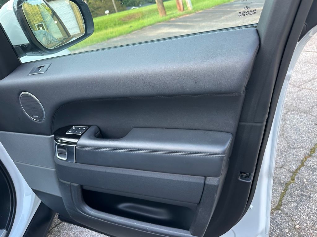 2017 Land Rover Range Rover Sport - $15,000