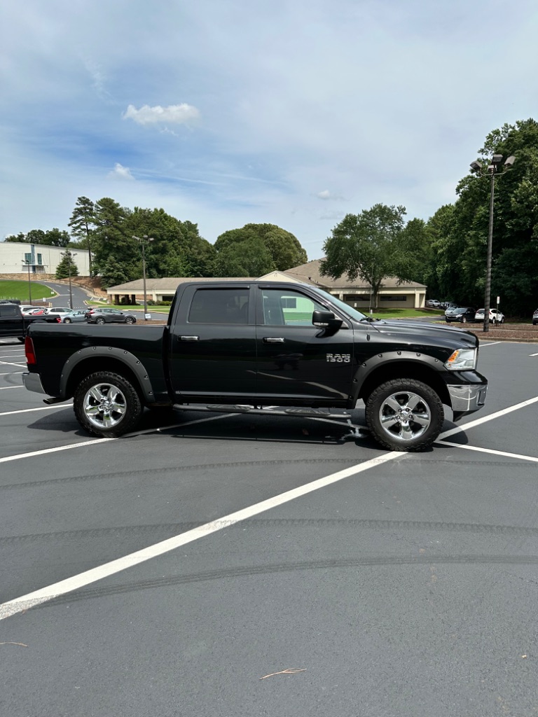 2017 Ram 1500 - $17,800