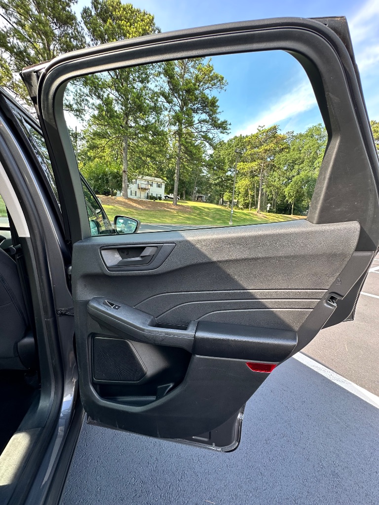 2021 Ford Escape - $11,800