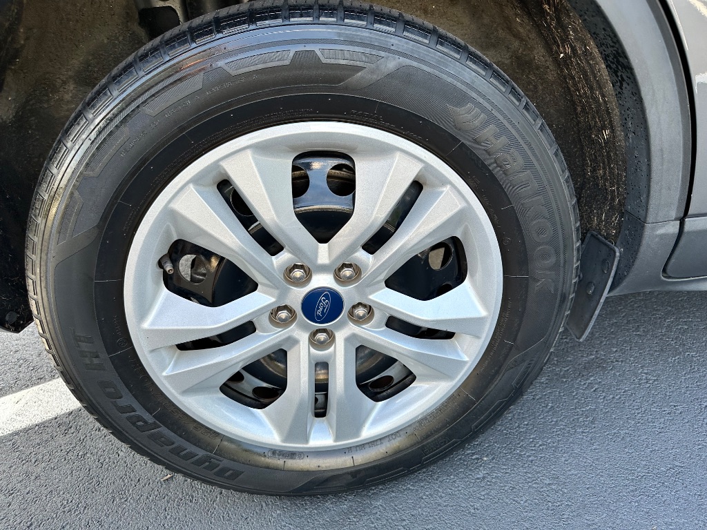 2021 Ford Escape - $11,800