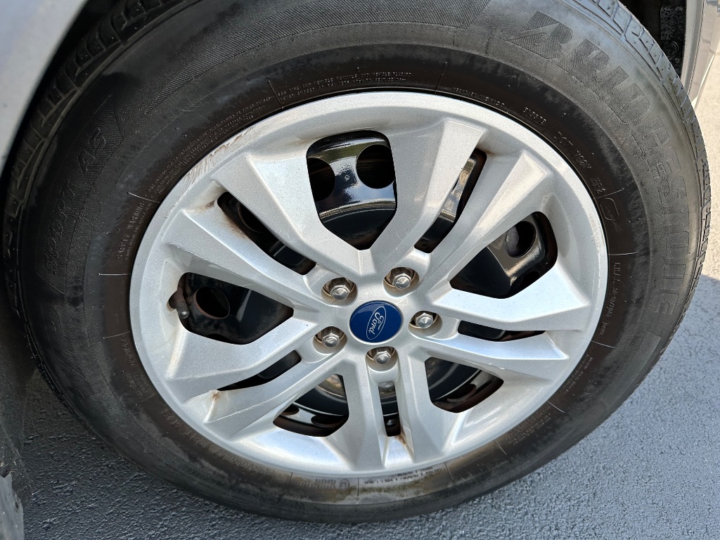2021 Ford Escape - $11,800