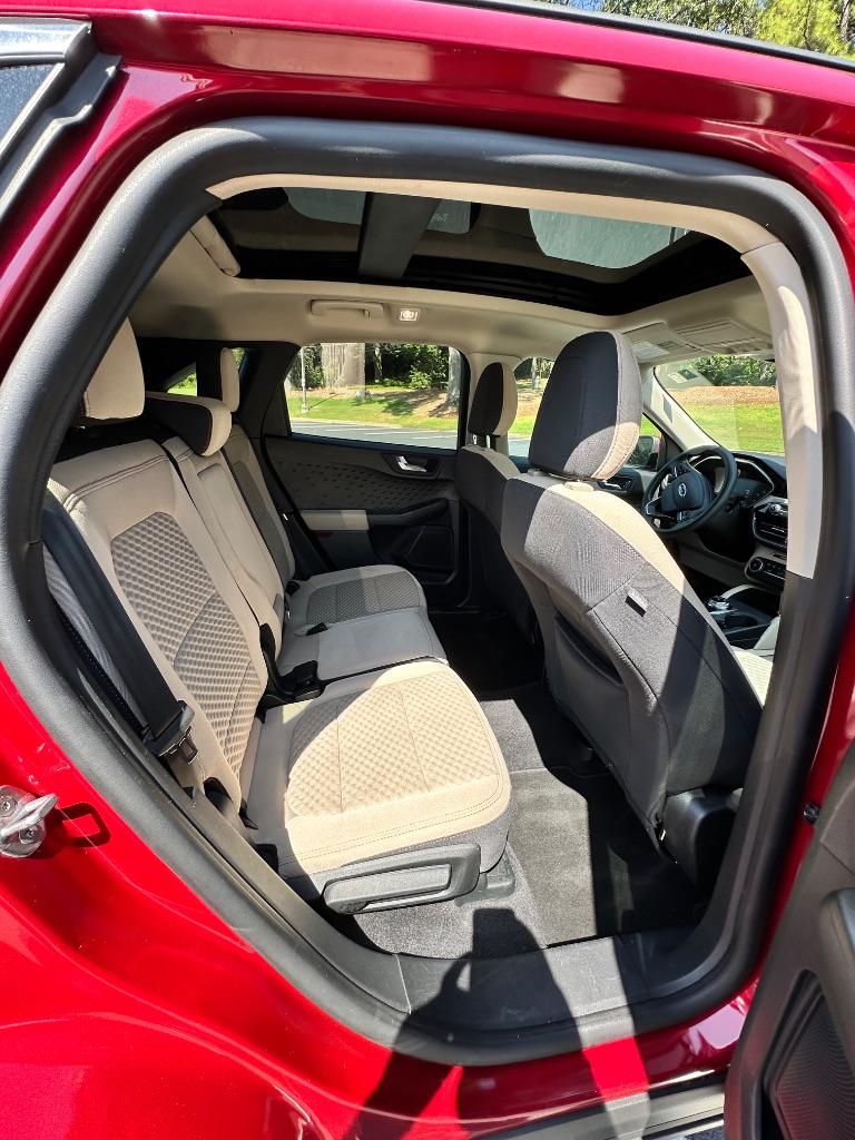 2020 Ford Escape - $10,300