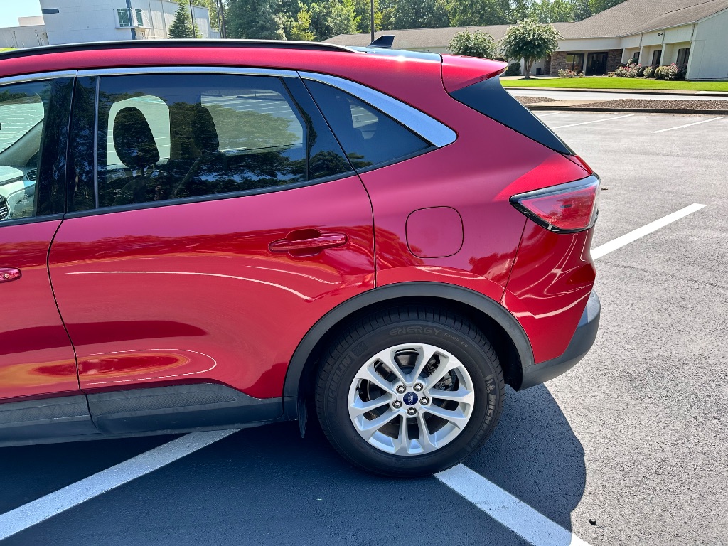 2020 Ford Escape - $10,300