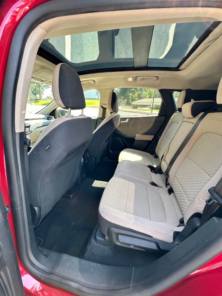 2020 Ford Escape - $10,300