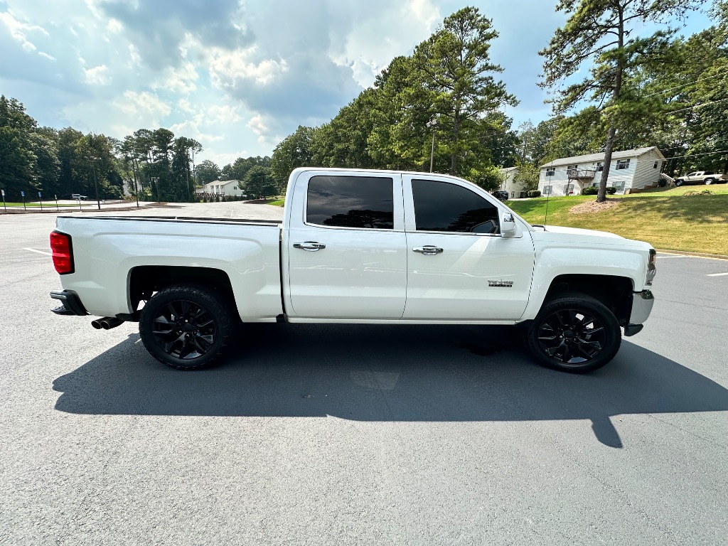 2018 Chevrolet Silverado - $16,900
