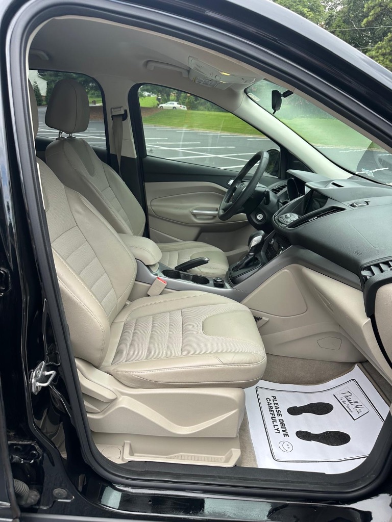 2016 Ford Escape - $5,900