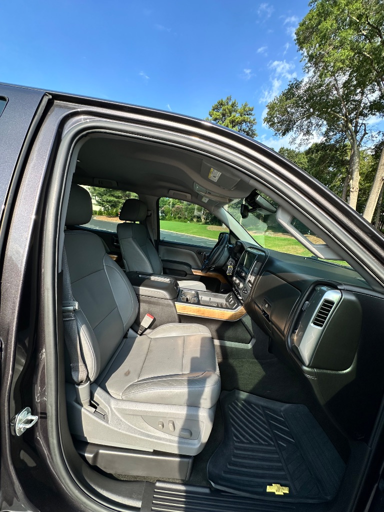 2014 Chevrolet Silverado - $17,700