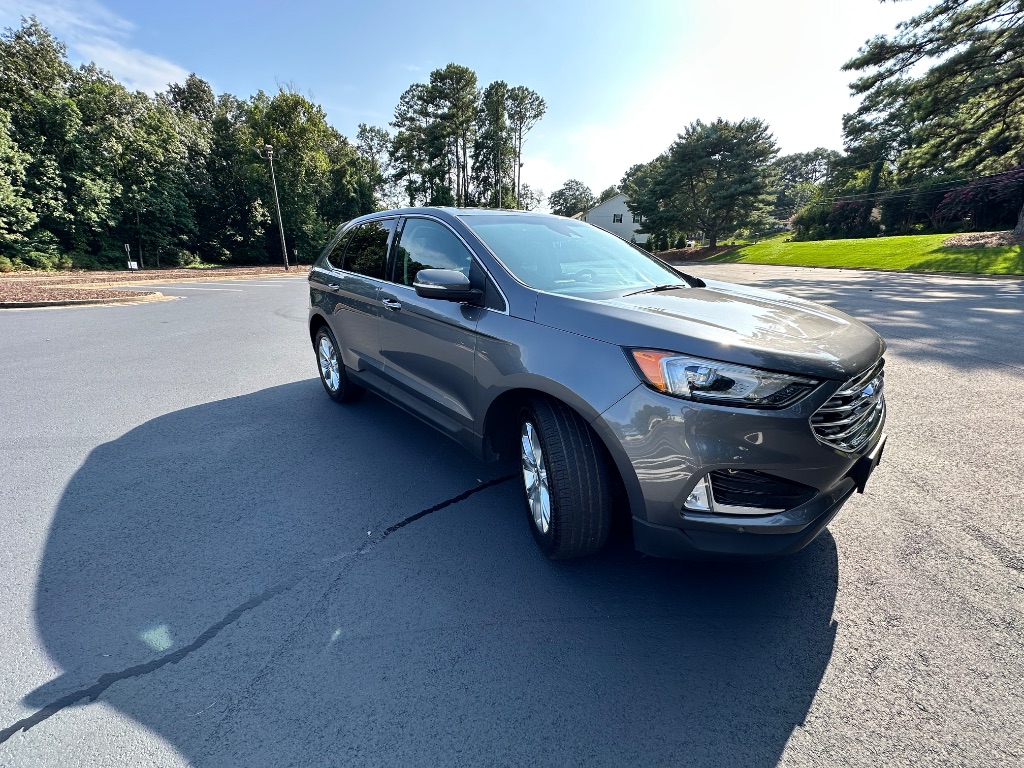 2022 Ford Edge - $16,900