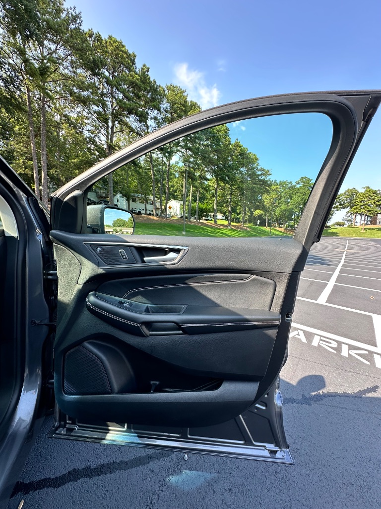 2022 Ford Edge - $16,900