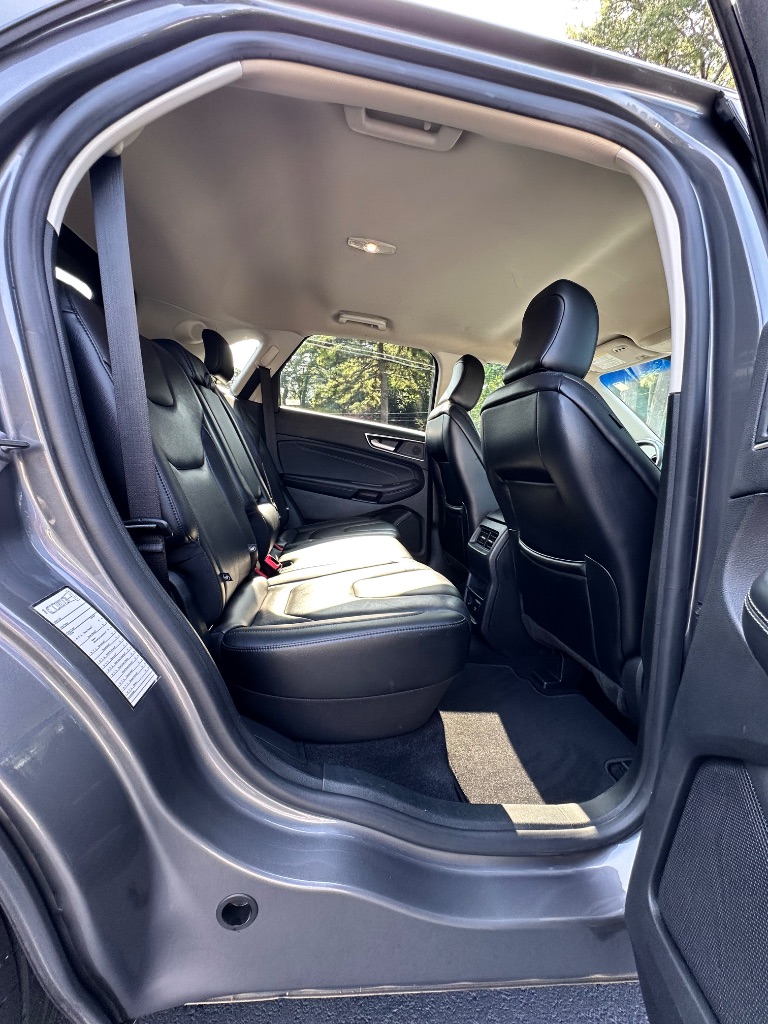 2022 Ford Edge - $16,900