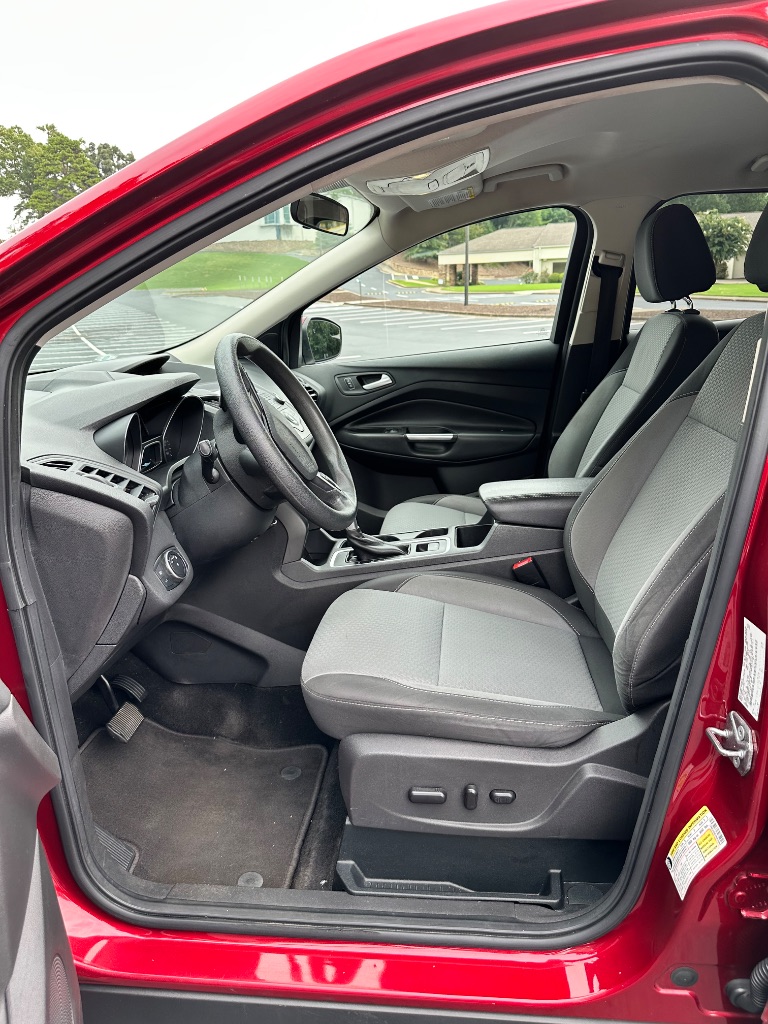 2017 Ford Escape - $7,800