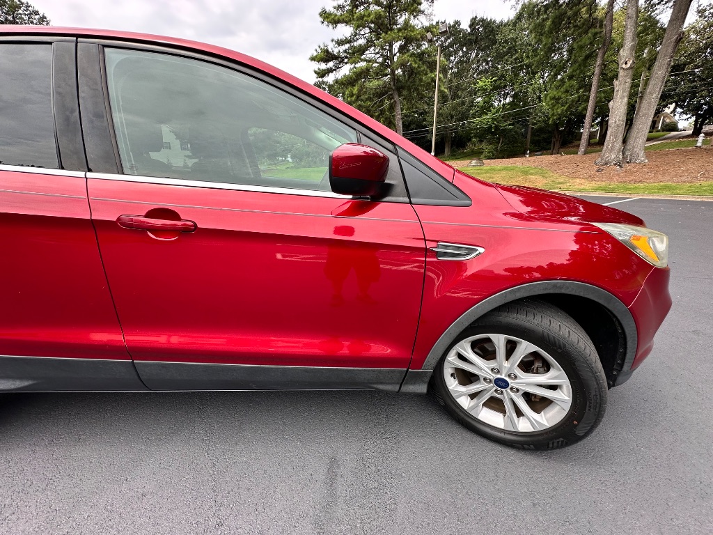 2017 Ford Escape - $7,800
