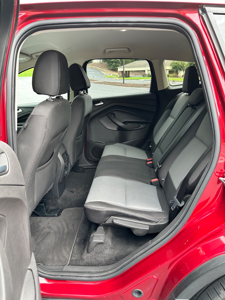 2017 Ford Escape - $7,800