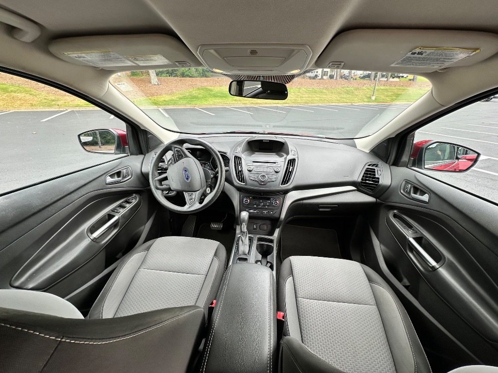 2017 Ford Escape - $7,800