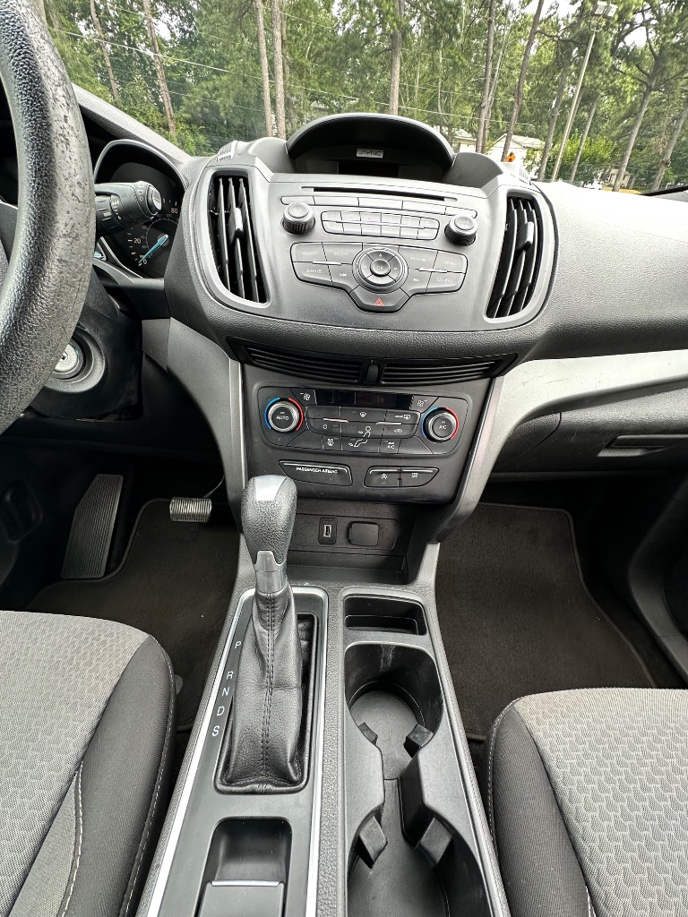2017 Ford Escape - $7,800