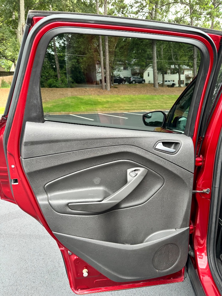 2017 Ford Escape - $7,800