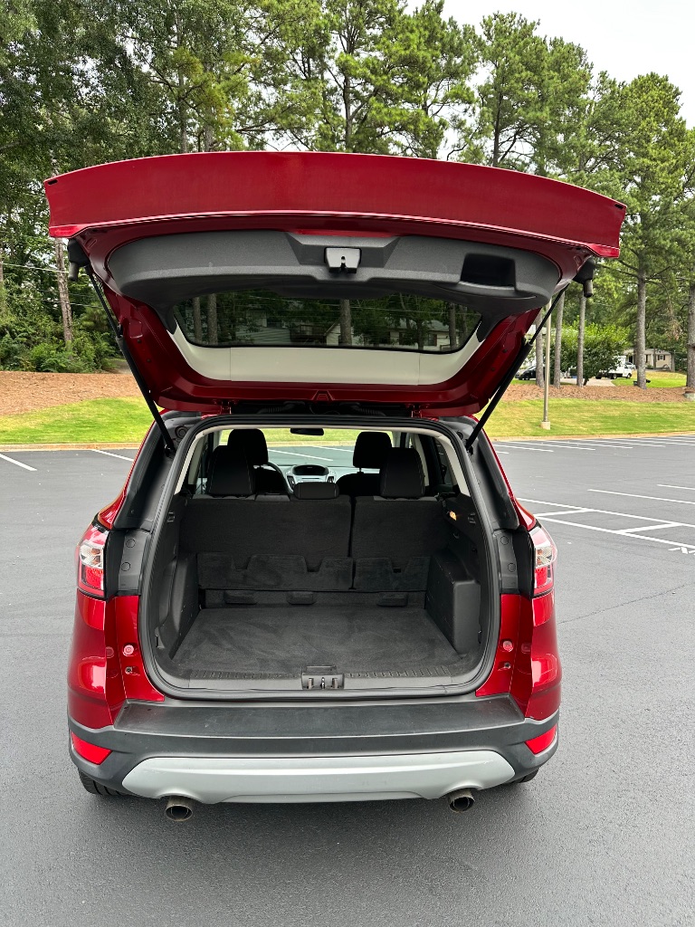 2017 Ford Escape - $7,800