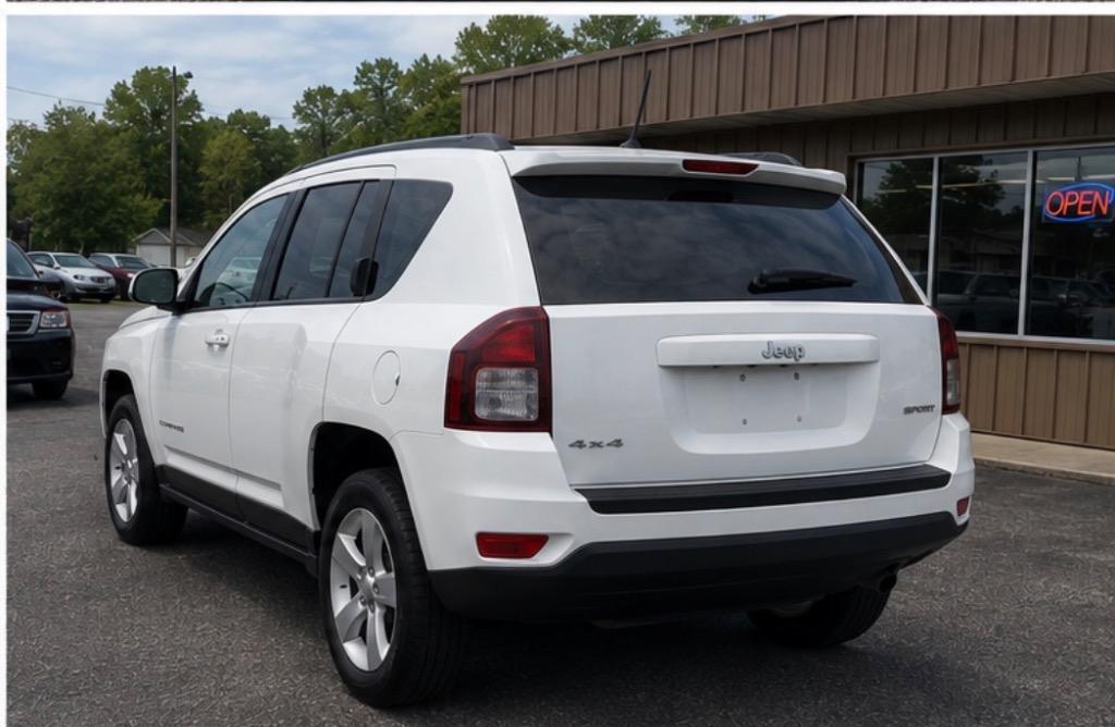 2016 Jeep Compass - $7,550