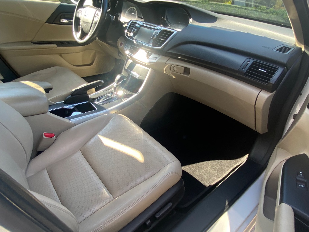 2013 Honda Accord - $9,995