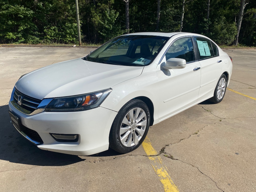 2013 Honda Accord - $9,995