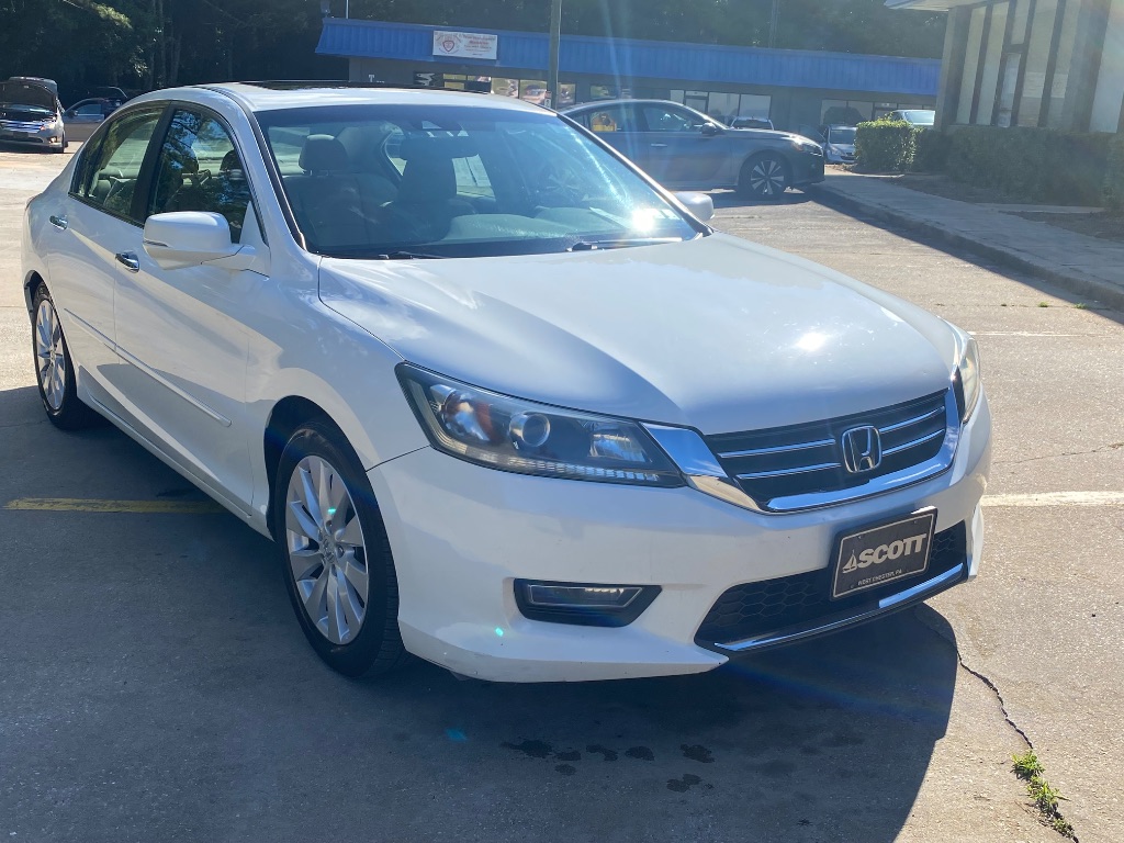 2013 Honda Accord - $9,995