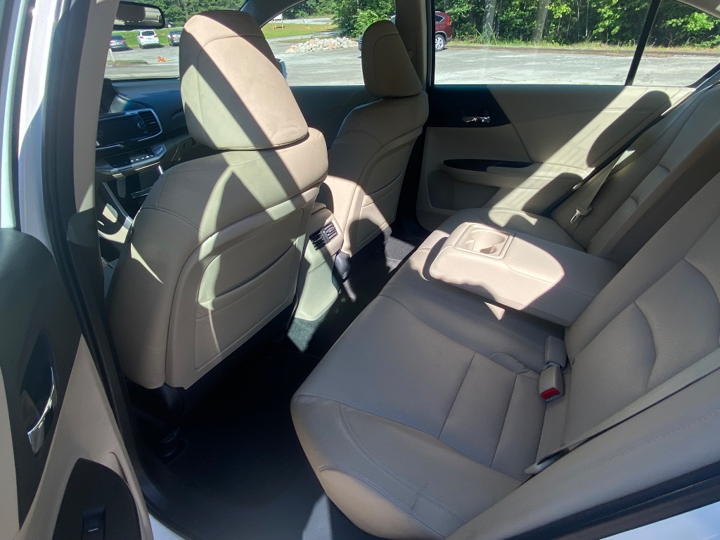 2013 Honda Accord - $9,995