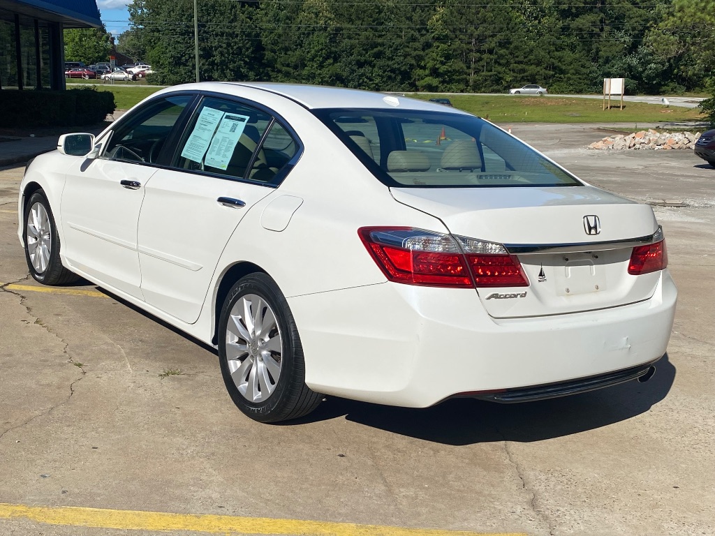 2013 Honda Accord - $9,995