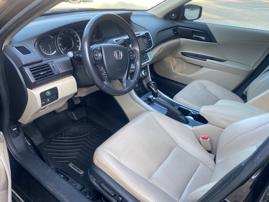2013 Honda Accord - $11,995