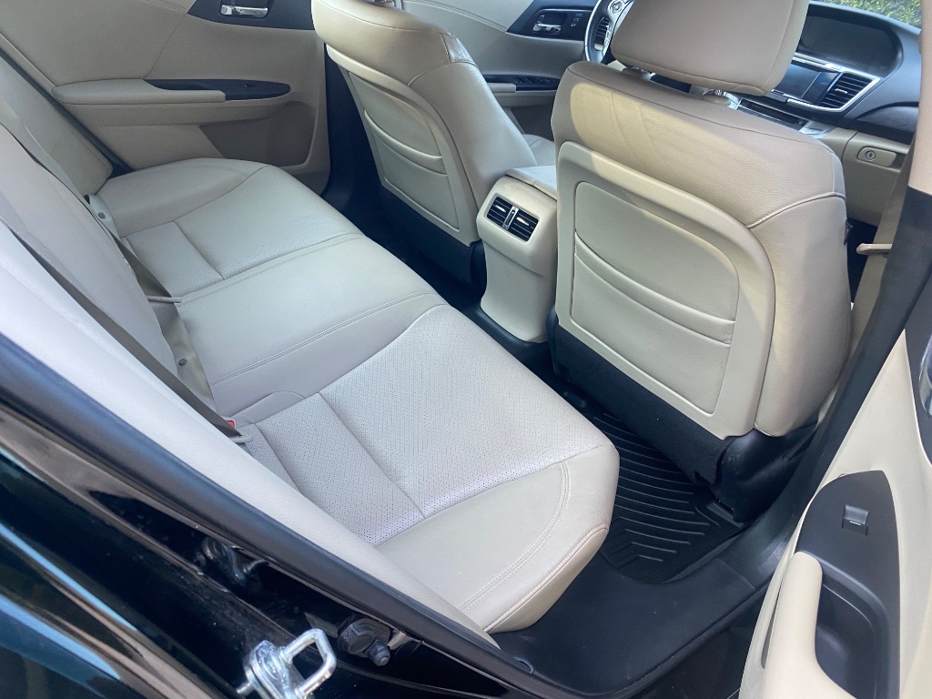 2013 Honda Accord - $11,995