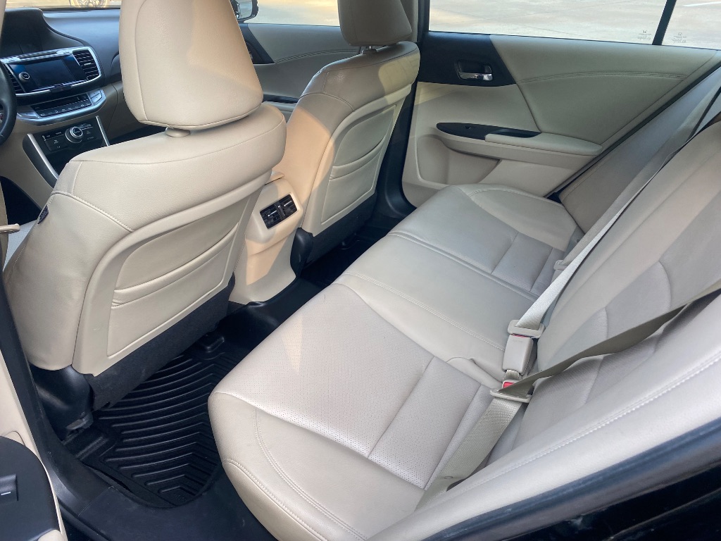 2013 Honda Accord - $11,995
