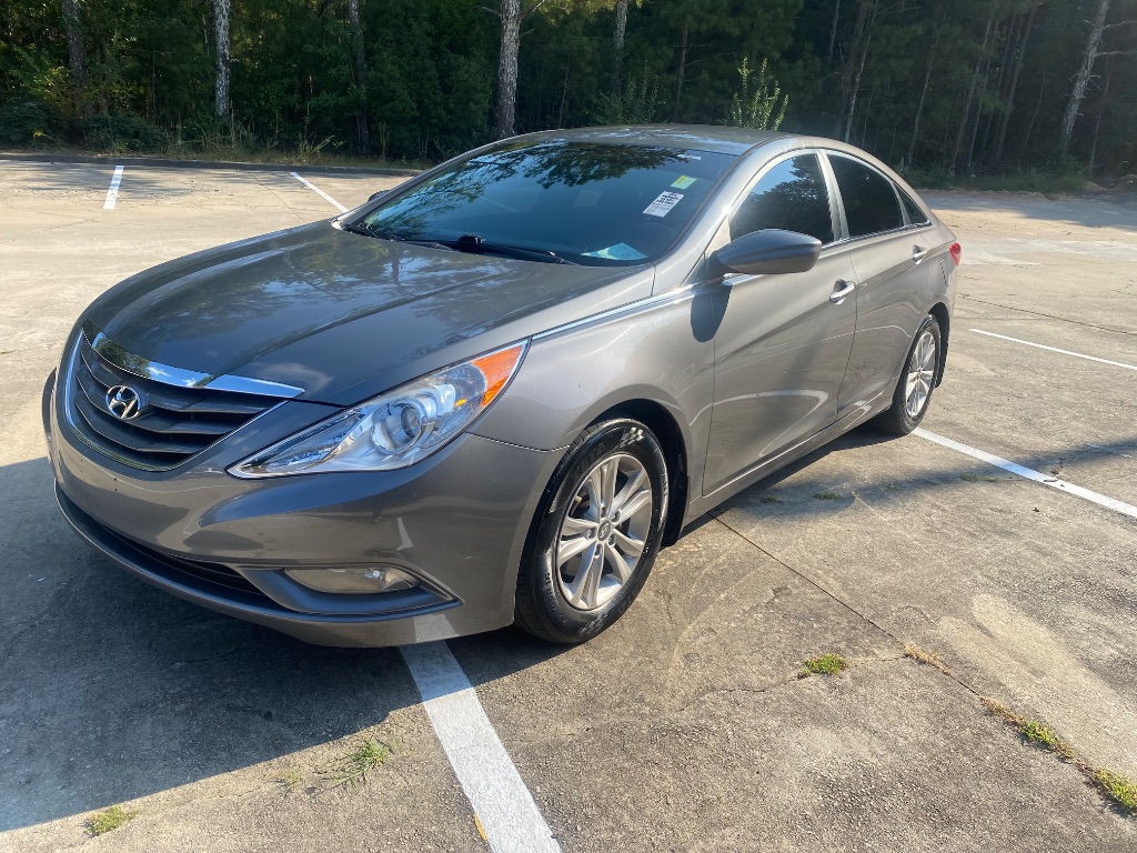 2013 Hyundai Sonata - $4,250