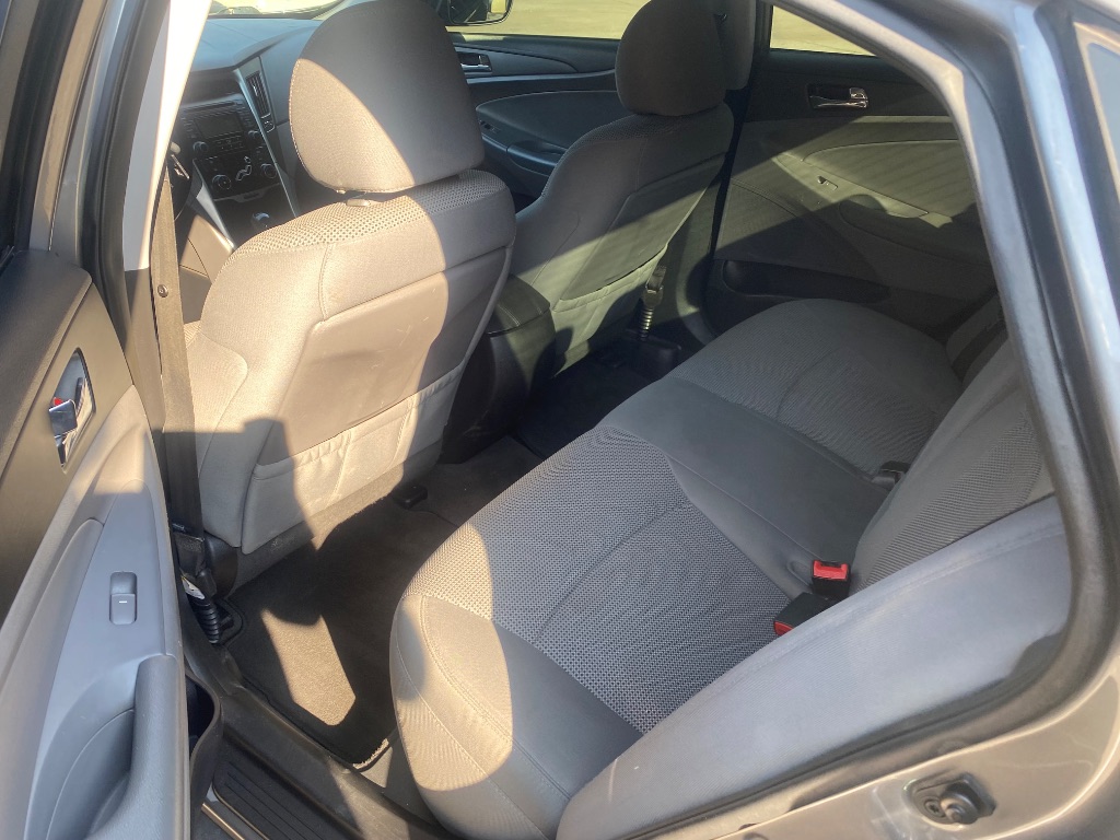2013 Hyundai Sonata - $4,250