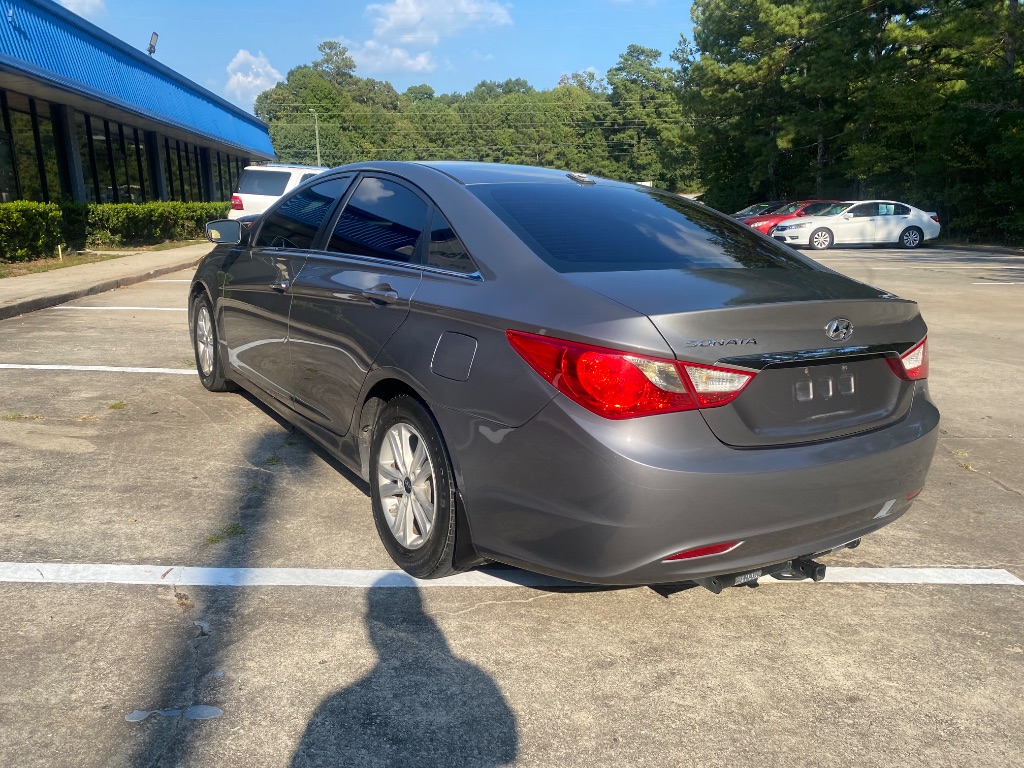 2013 Hyundai Sonata - $4,250
