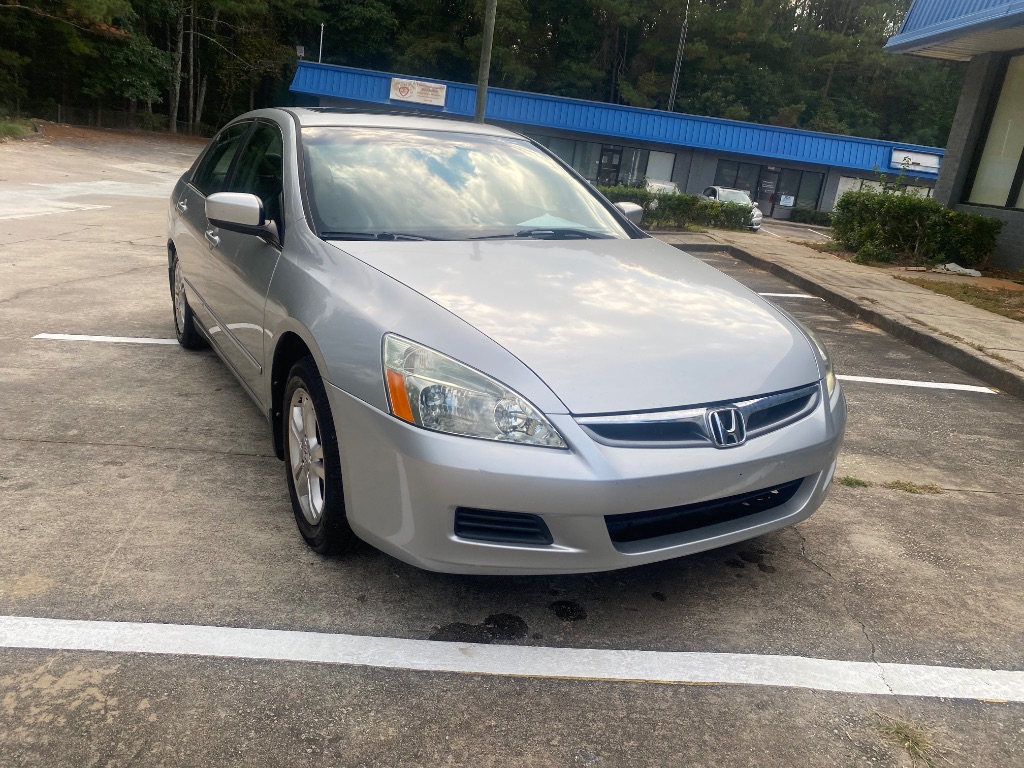2007 Honda Accord - $5,850